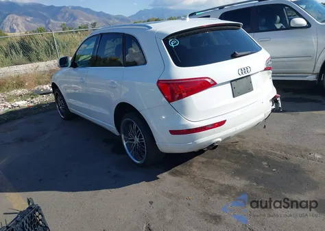 2010 Audi Q5 3.2 Premium z USA, uszkodzony, nr VIN WA1LKAFP9AA005365